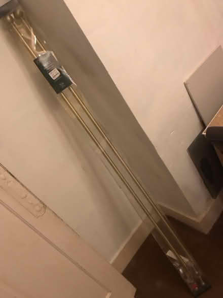 Photo of free 3m curtain pole, Non-adjustable (Woodlands Av., Sidcup DA15) #4