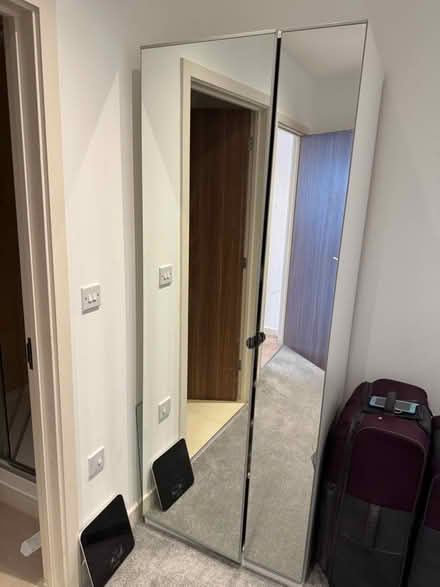 Photo of free Mirrored Wardrobe (Edgware HA8) #1