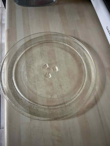 Photo of free Microwave glass plate (Hertford Heath SG13) #2