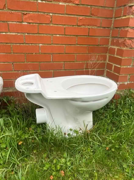 Photo of free toilets -construction leftover (OX5) #2