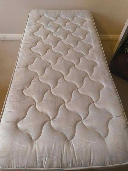 Photo of free Trundle bed (Selly park B29) #3