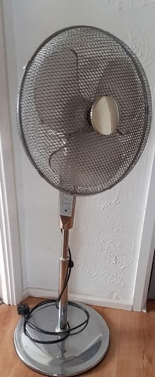 Photo of free Standing fan (Enfield EN2) #2