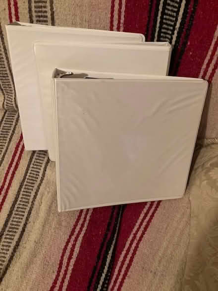 Photo of free 3-ring binders (Capitol Hill 20002) #1