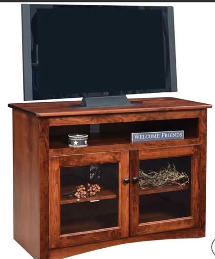 Photo of Small wood tv stand (Germantown/Gaithersburg) #2
