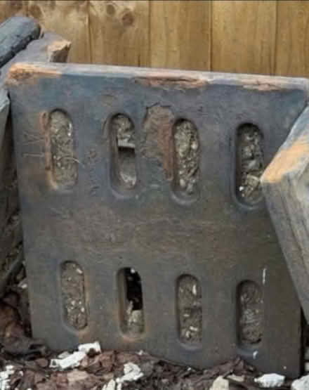 Photo of free Slabs (potentially cast Iron?) (Glen parva LE2) #2