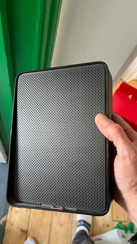 Photo of free Virgin Media wifi / router (E5 0QX) #2