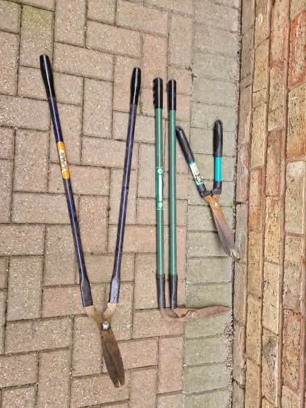 Photo of free Garden shears/edge trimmers (Brimington S43) #1