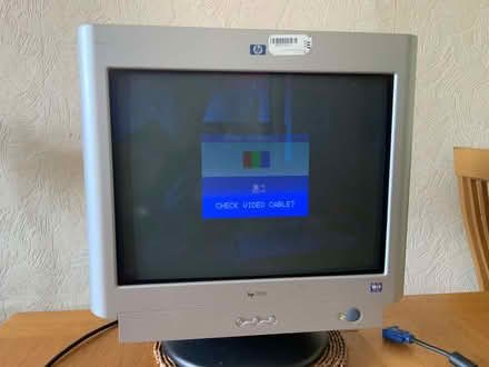 Photo of free HP 17" CRT Monitor SVGA (Largs KA30) #1