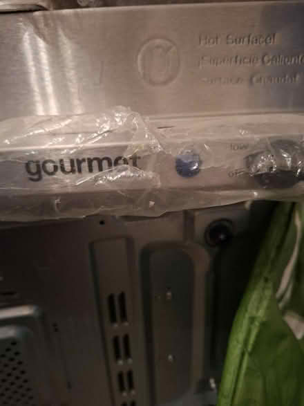 Photo of free Electric warming plate (St Nicholas SG1) #2