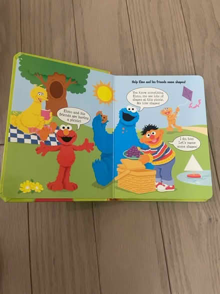Photo of free Small Sesame St shapes board book (Kennedy/16th in Markham) #3