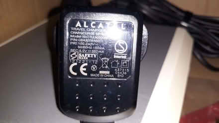 Photo of free USB chargers for phones and tablets (Merton Rise RG24) #4