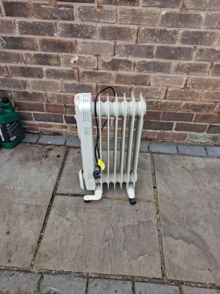 Photo of free Small electric heater (Wollaton ng8) #1
