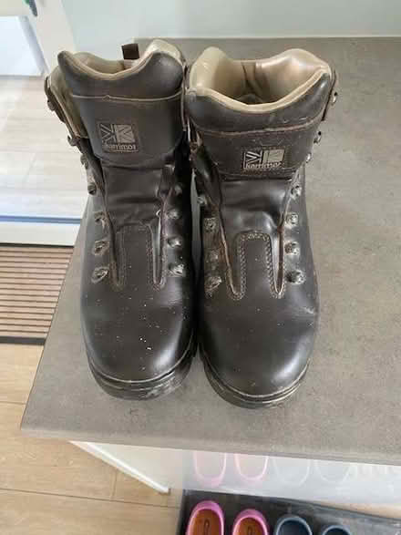 Photo of free ladies walking boots (Chillington TQ7) #2