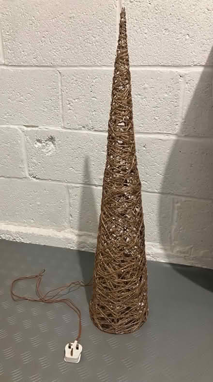 Photo of free Wicker/Rattan Xmas Tree with Lights (Strawberry Hill TW2) #2