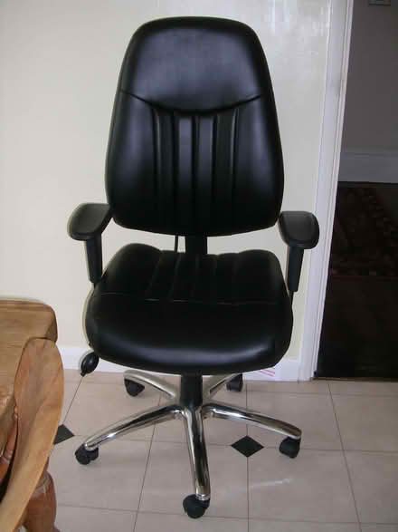 Photo of free Office chair (Drayton PO6) #2