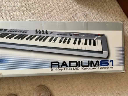 Photo of free Radium midi keyboard (Wrington BS40) #2