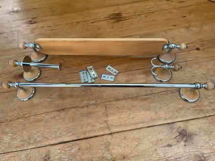 Photo of free Bathroom set (Sandford-on-Thames OX4) #1