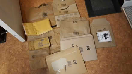 Photo of free Cardboard boxes, mailers and packaging (Merton Rise RG24) #3