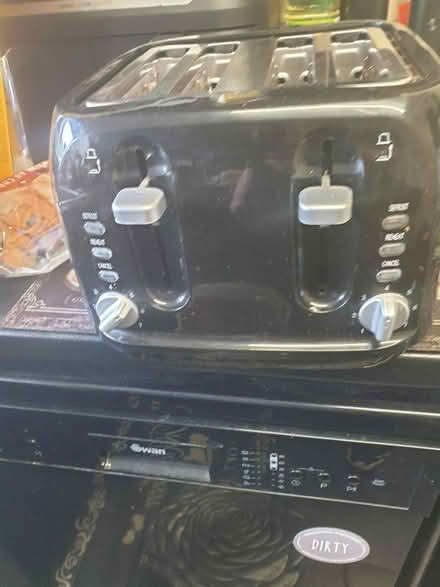 Photo of free Toaster (Potters bar herts EN6) #2