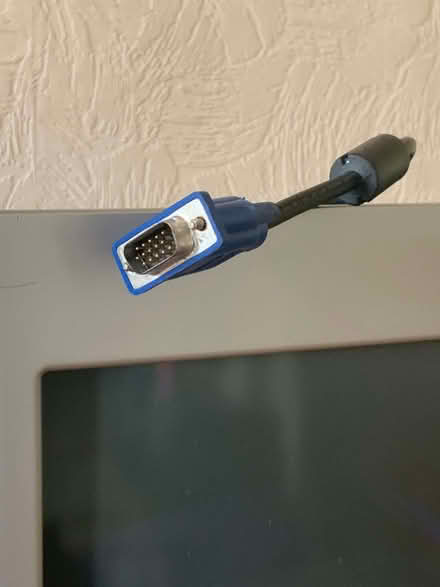 Photo of free HP 17" CRT Monitor SVGA (Largs KA30) #3