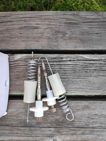 Photo of free Small wall mounted sink (Yarnton OX5) #3