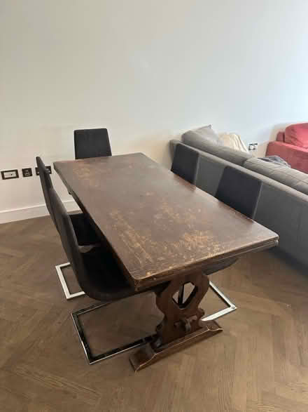 Photo of free Extendable table and chairs (SW2) #2