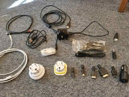 Photo of free Bag of electronics (Fittleworth RH20) #1