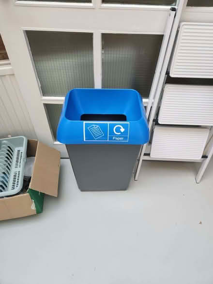 Photo of free Paper bin (Shoreditch E2) #1