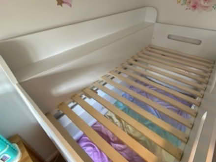 Photo of free Sky bunk bed (Surrey) #2