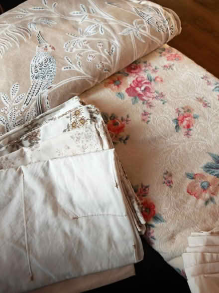 Photo of free Bedding double bed size (Great Sutton CH66) #2