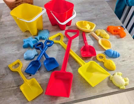 Photo of free Seaside buckets, spades and toys (St Albans AL1) #1