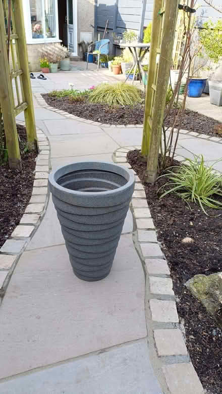 Photo of free Garden pots the 2 tall ones are like new, the others need a (Oxenholme LA9) #2