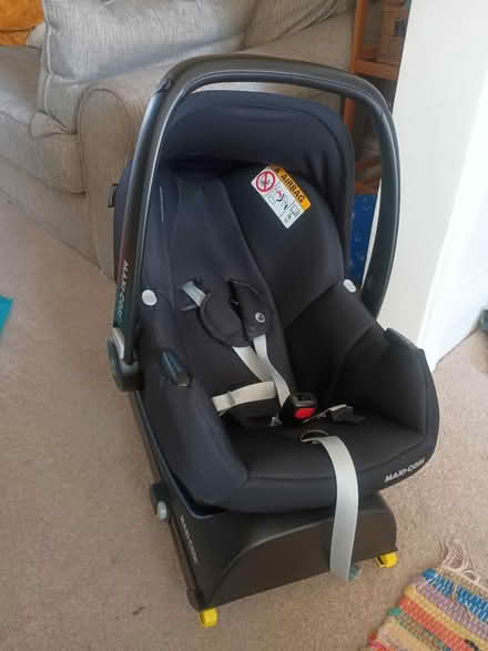 Photo of free Maxi-Cosi car seat (BS16 Staple Hill) #3