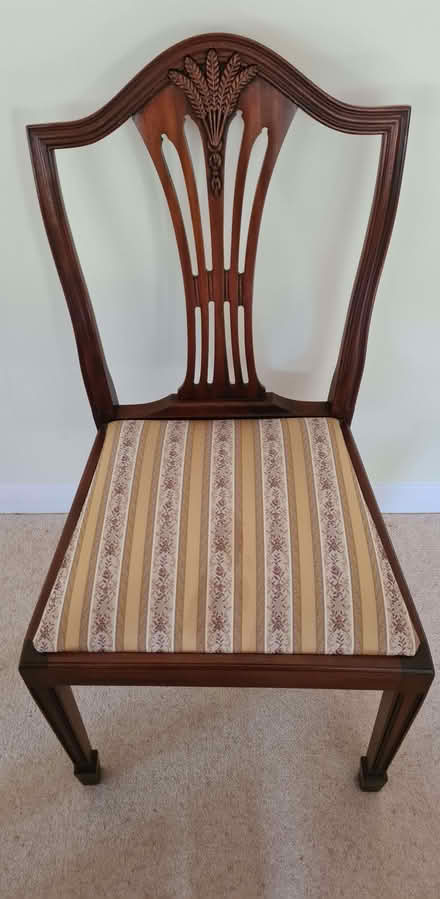 Photo of free Antique style dining table with 8 wheatsheaf chairs (Cookham Dean SL6) #3