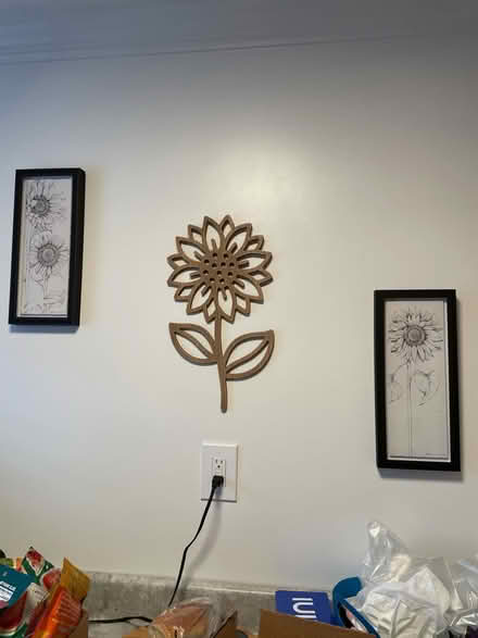 Photo of free 3-piece wall deco (Red Bank) #1