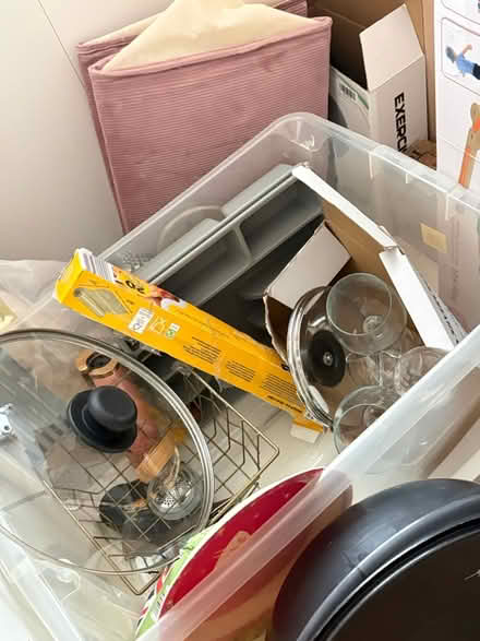 Photo of free Various kitchen stuff (Sundridge Park BR1) #1