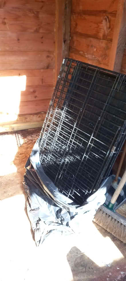 Photo of free Black metal dog crate (Chipping Ongar CM5) #1