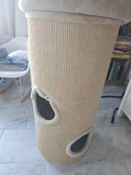 Photo of free Cat tower (Oxford OX4) #1