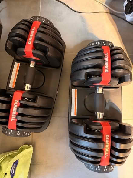 Photo of free 24KG Adjustable Weights (Temperamental/stuck) (Ashburton CR0) #1