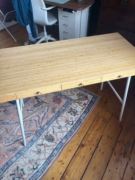 Photo of free Desk (Eh35pt) #1