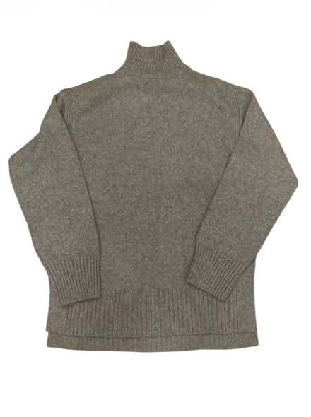 Photo of free H&M Woman’s Top (Brooklyn Storage) #1