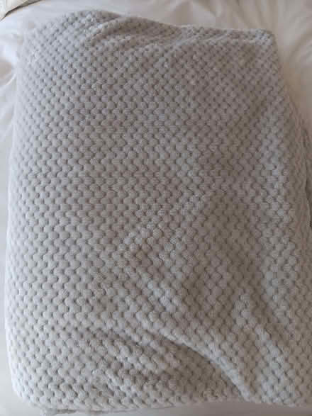 Photo of free large silver grey textured fluffy throw (Chippenham SN15) #1