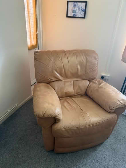Photo of free Genuine leather reclining armchair (GL51) #2