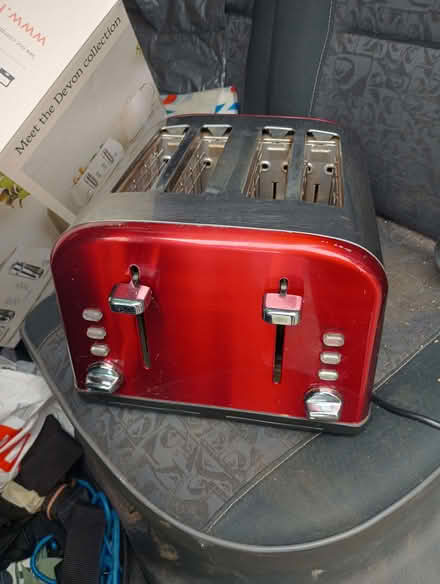 Photo of free Toaster (Assarts Farm Estate NG16) #2