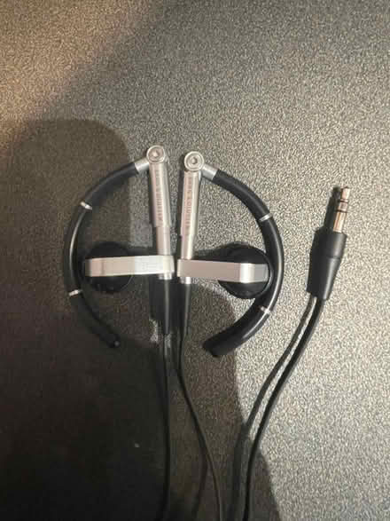 Photo of free B&O earphones (Broomhall, S1) #1