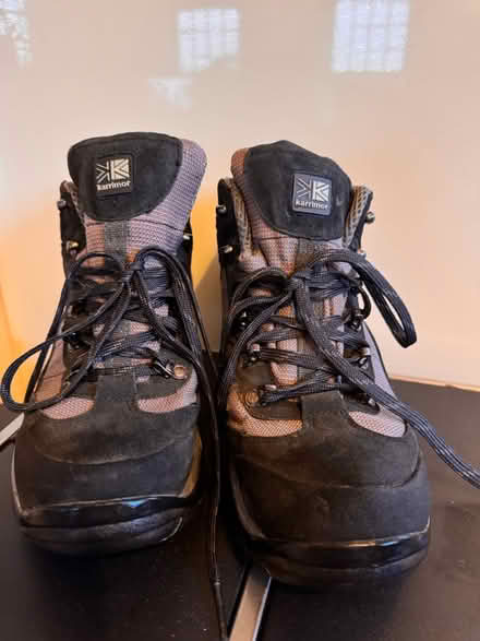 Photo of free Men’s Walking Boots Size 9 (Chelmsford CM2) #1