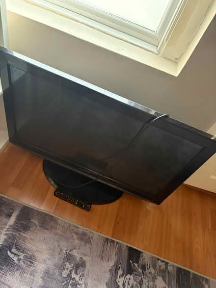 Photo of free Panasonic tv plasma tv. Faulty (Colliers wood SW19) #1