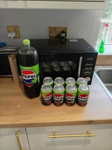 Photo of free Pepsi with lime and face wipes (Worsborough S705PF) #2
