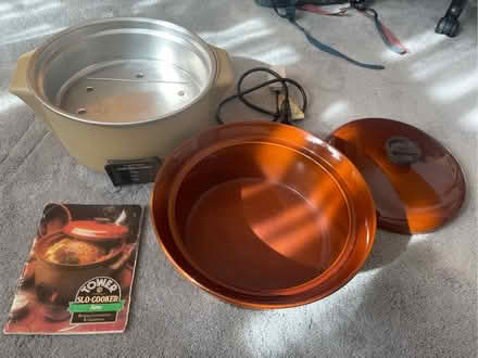 Photo of free Electric Slow Cooker (Fairfield LA1) #3