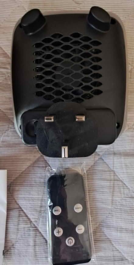 Photo of free Small heater (OX14 off Colwell Drive) #2